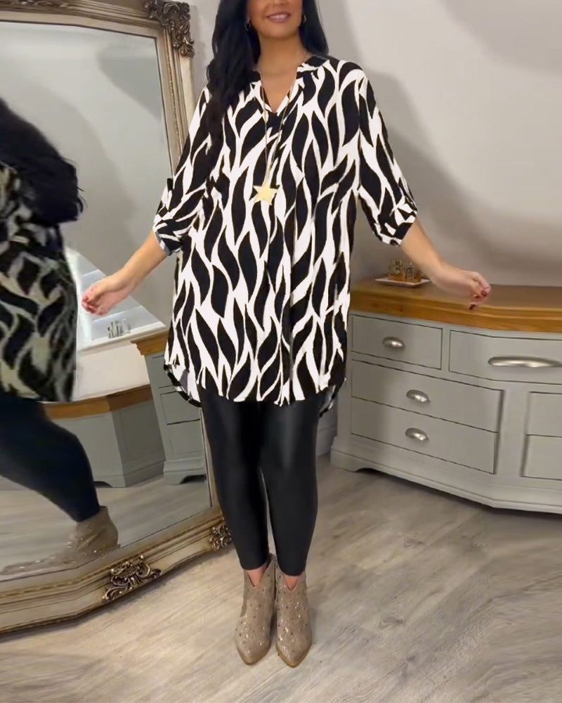 Luxe Tuniek Met Dynamisch Grafisch Patroon Voor Elegante Vrouwelijke Stijl – ALANA DYNAMIQUE