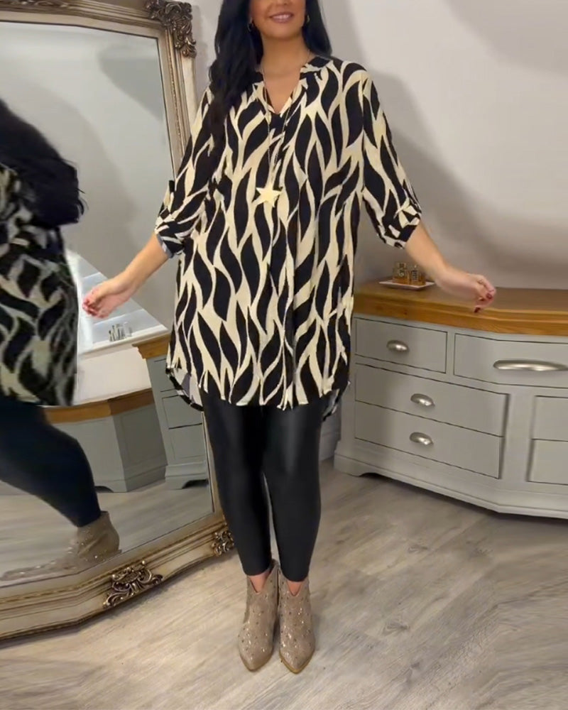 Luxe Tuniek Met Dynamisch Grafisch Patroon Voor Elegante Vrouwelijke Stijl – ALANA DYNAMIQUE