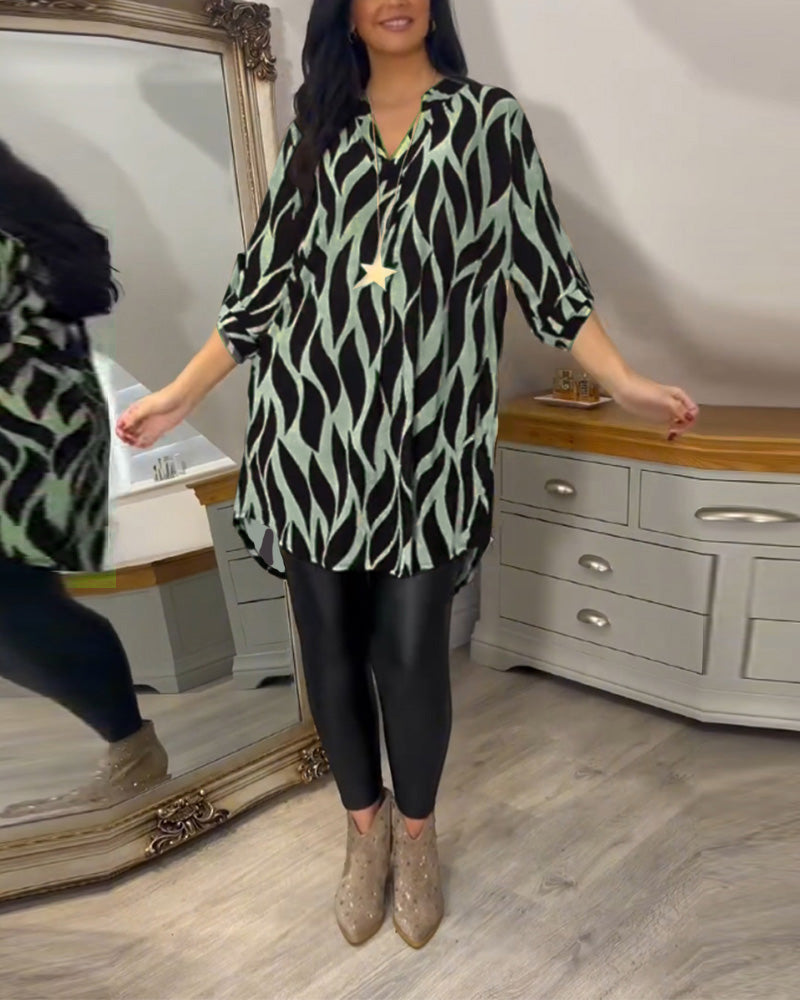 Luxe Tuniek Met Dynamisch Grafisch Patroon Voor Elegante Vrouwelijke Stijl – ALANA DYNAMIQUE