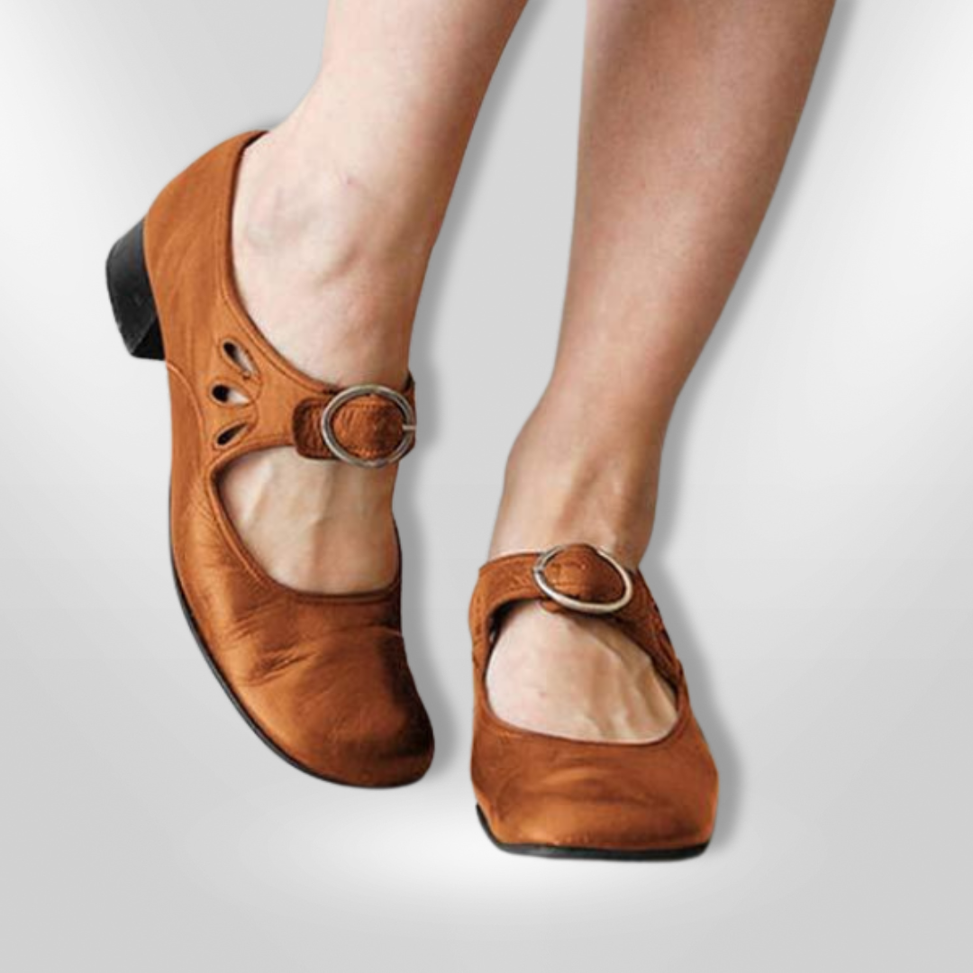 Klassieke leren sandalen met kruisbandjes en verstelbare sluiting – SelinaCross ComfortWalks