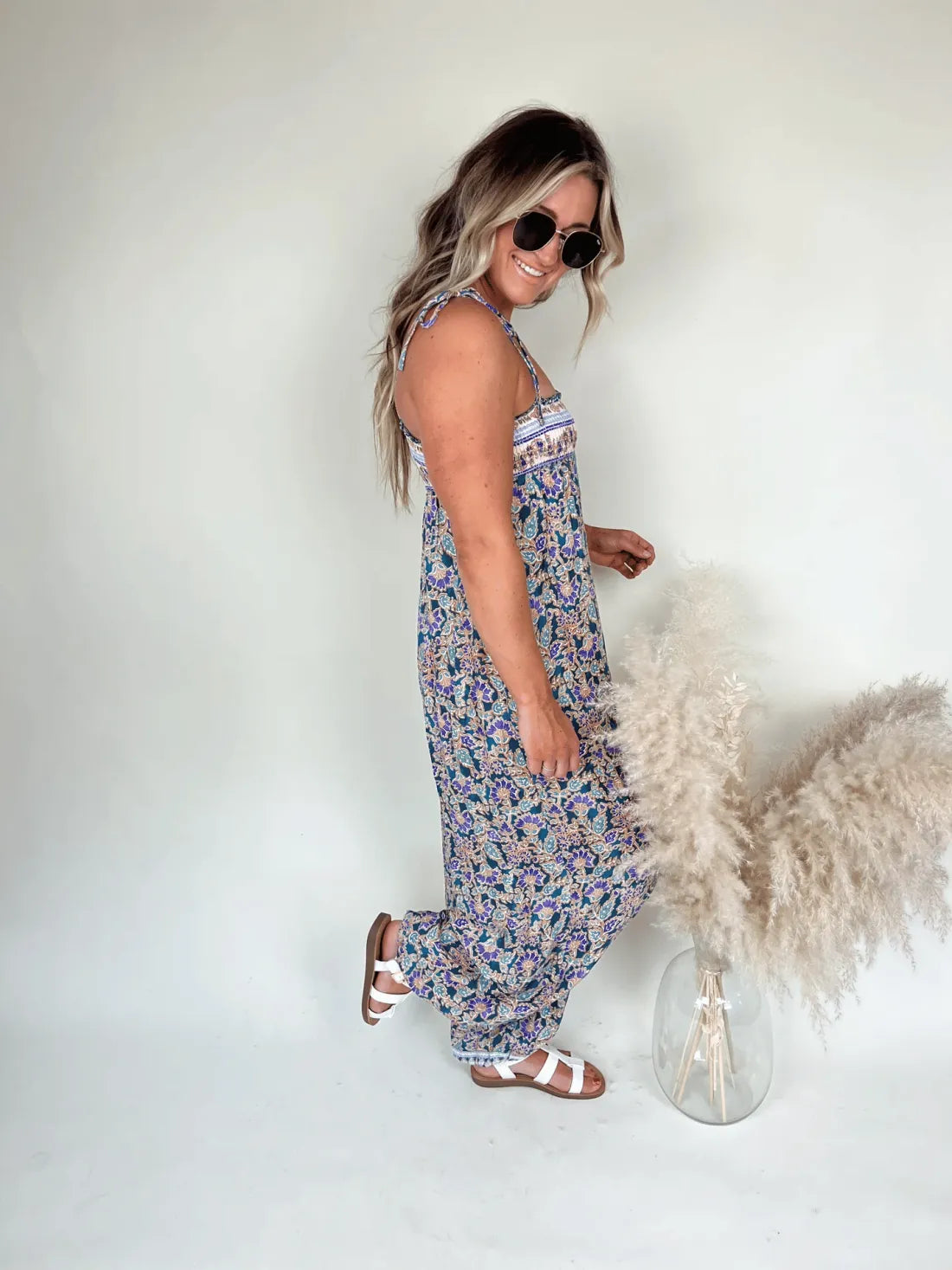 Boho dames jumpsuit met bloemenprint en elegante V-hals – MAELIA BLOOM