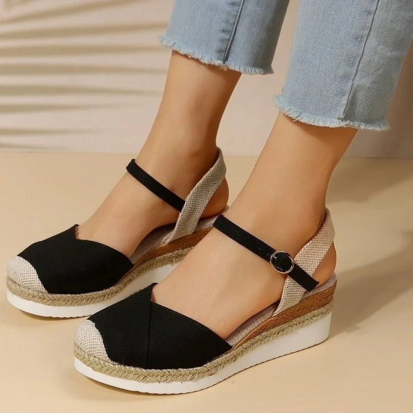 Comfortabele Sandalen - Dames - Met Gespsluiting - Zomerse Wandeling - LIV EDGE