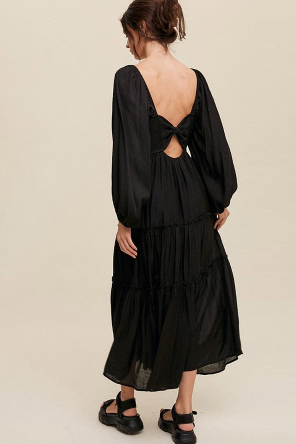 Vrouwen - V Hals Maxi Jurk - Uitgesneden Franje - Elegante Avondmode - AAN TREFFEN