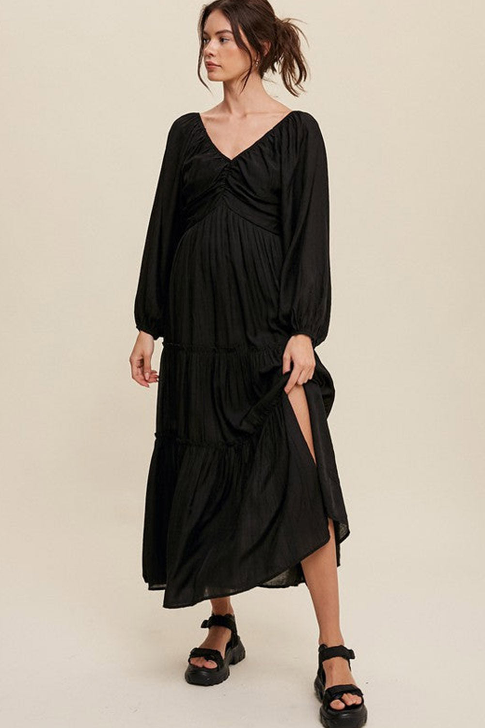 Vrouwen - V Hals Maxi Jurk - Uitgesneden Franje - Elegante Avondmode - AAN TREFFEN
