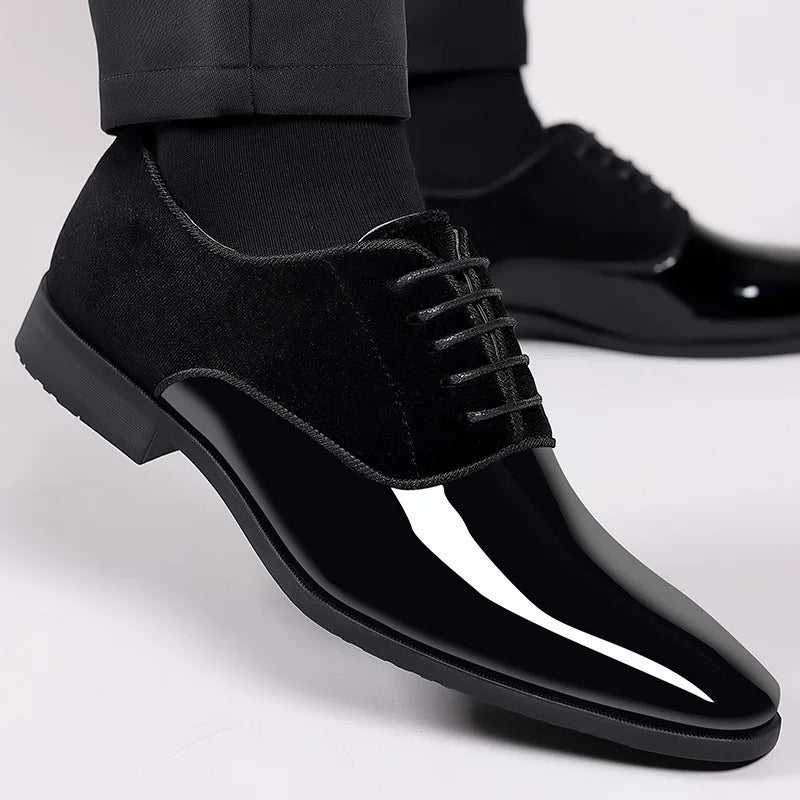 Herenveterschoenen met Glanzende Neus en Verfijnde Contouren voor Formele Gelegenheden – EGON CLASSIC