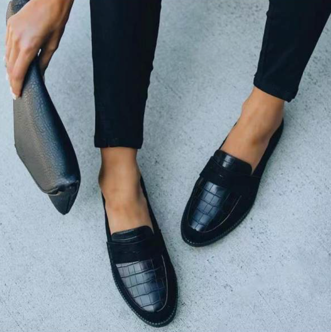 Dames - Klassieke Slip-On Flats - Krokodillenprint - Tijdloze Elegantie - ORTENSIA FLATS