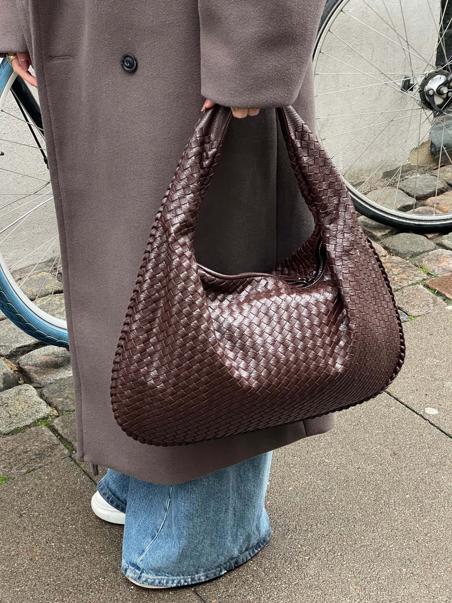Vrouwen - Grote Shopper - Gevlochten Materiaal - Stijlvolle Handtas - ELEGANTE SHOPPER