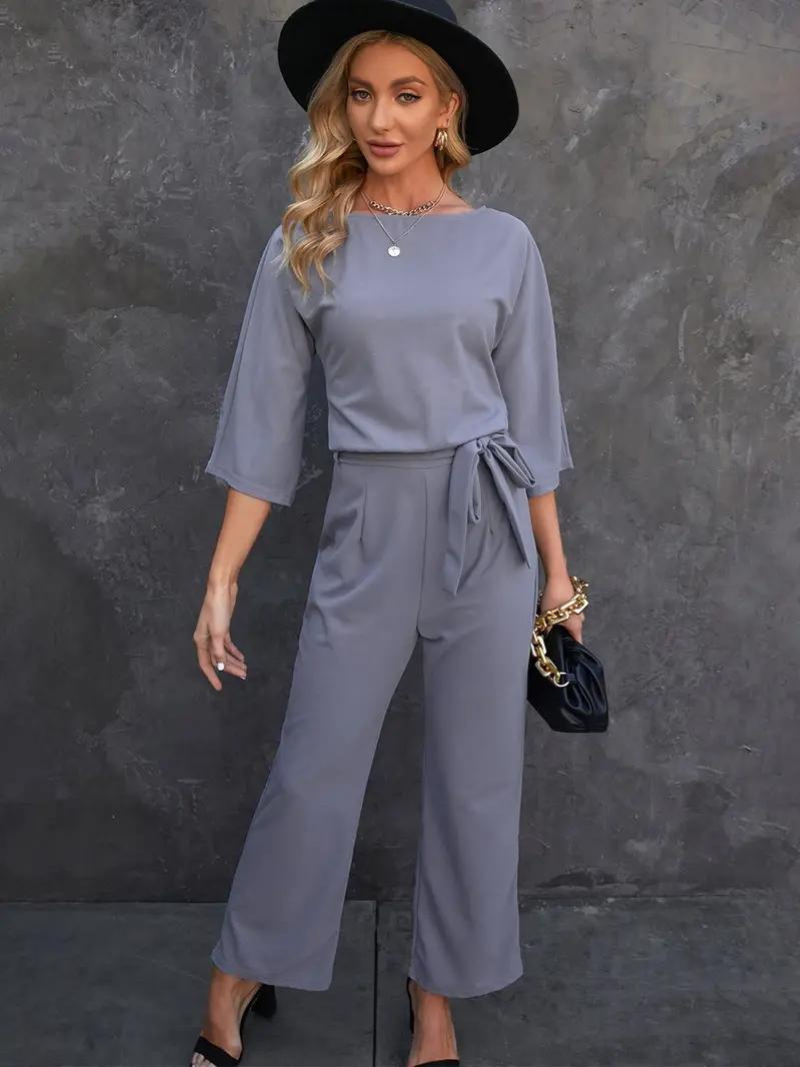 Elegante damesjumpsuit met flatterende taille en chique snit – CELISTA ELEGANCE