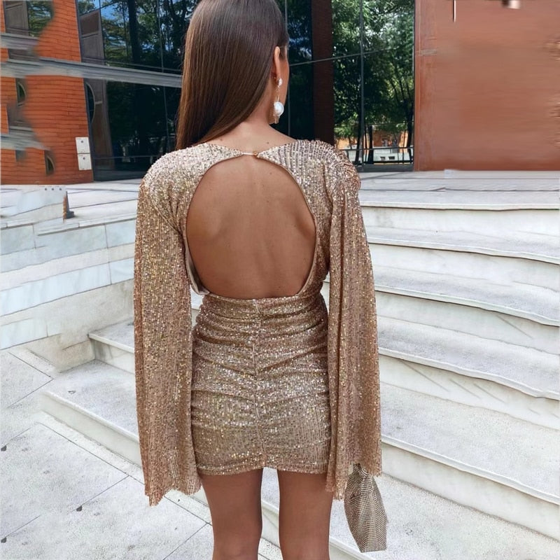 Vrouwen - Mini Jurk - Glanzende Stof - Luxe Avondkleding - CARLOTTA EDGE