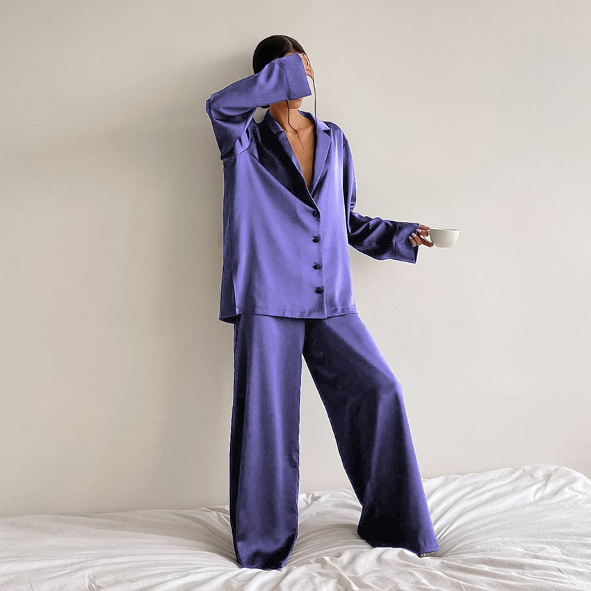 Oversized dames pyjamaset van satijn met chique glans – AURÉLIA SILKSLEEP