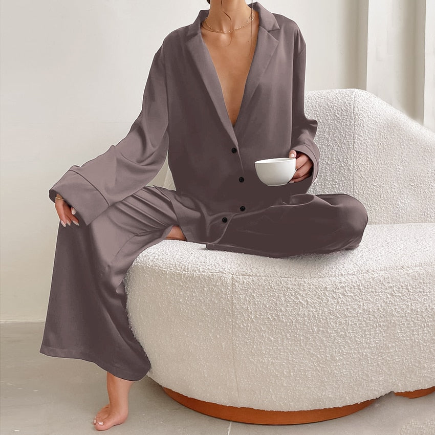 Oversized dames pyjamaset van satijn met chique glans – AURÉLIA SILKSLEEP