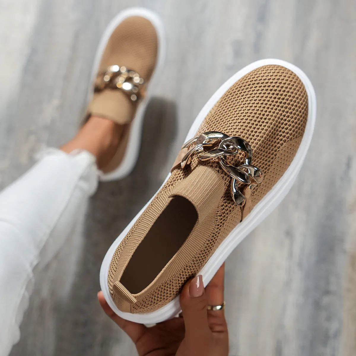 Slip-On Sneakers - Dames - Sportief Ontwerp - Statement Schoenen - MODERNE STAP