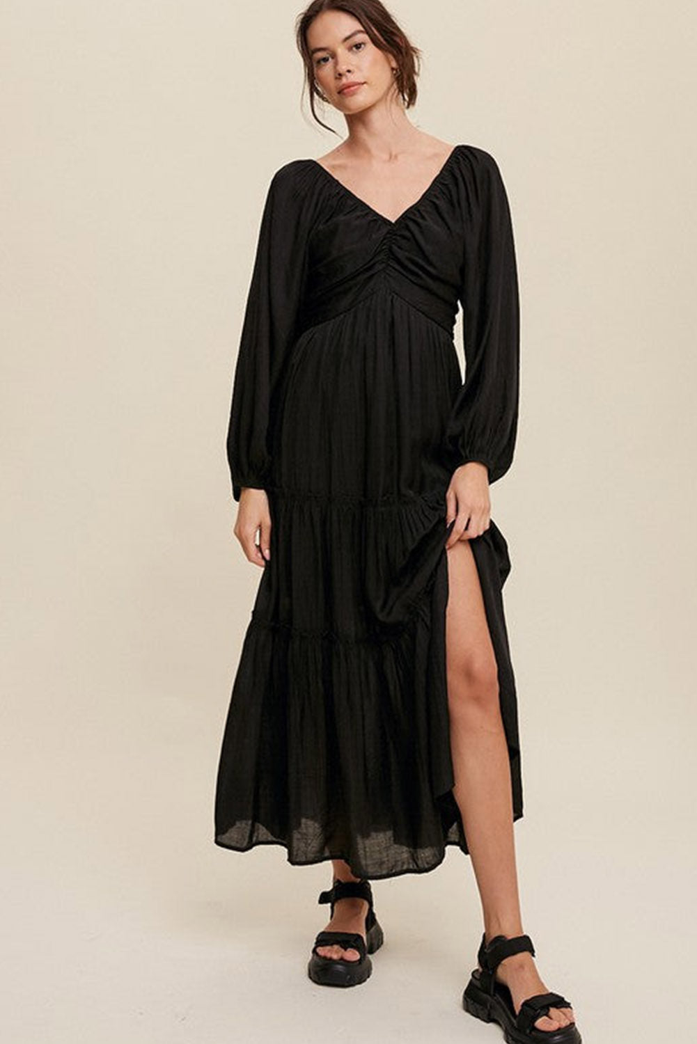 Vrouwen - V Hals Maxi Jurk - Uitgesneden Franje - Elegante Avondmode - AAN TREFFEN
