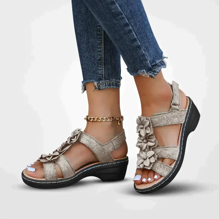 Zomerse Sandalen - Dames - Comfortabel Ontwerp - Bloemdetail - GABY SANDALEN