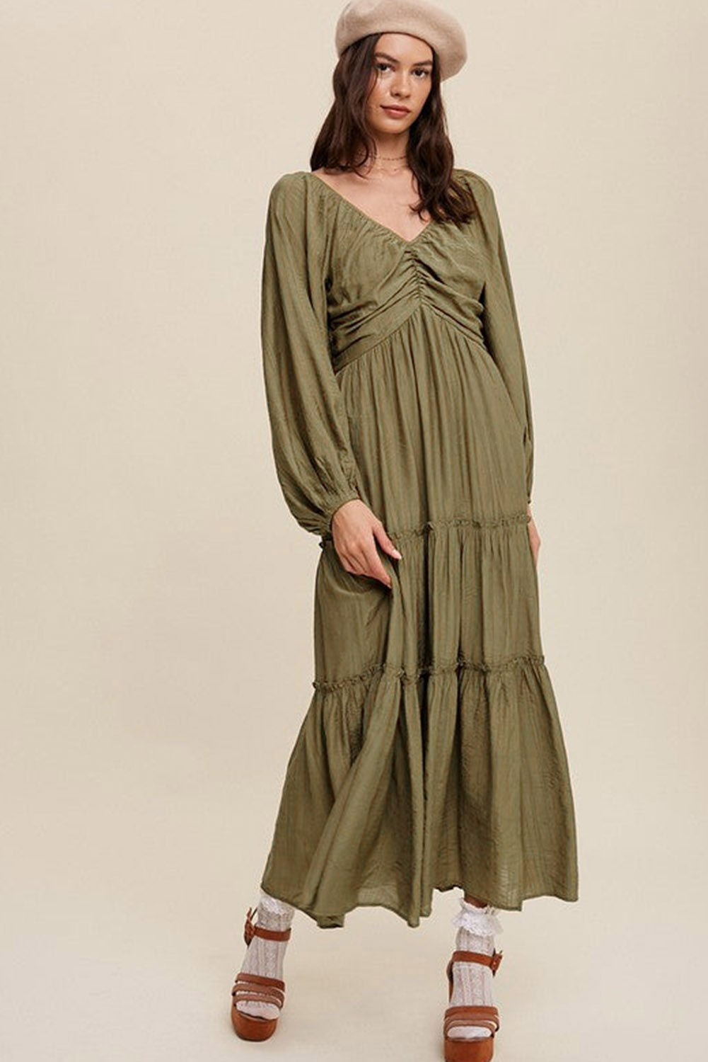 Vrouwen - V Hals Maxi Jurk - Uitgesneden Franje - Elegante Avondmode - AAN TREFFEN