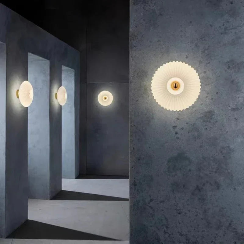 WAVEGLOW - Glas wandlamp met golvende lichtpatronen
