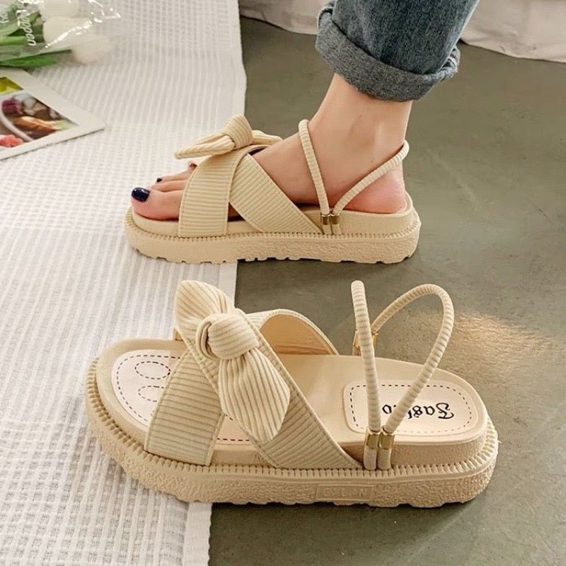Elegante dames sandalen met strikdetail en zachte bandjes – LÉA CHARM