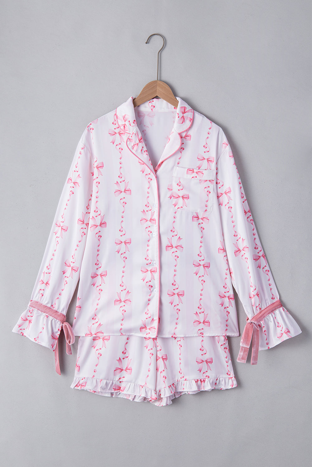Satijnen dames pyjamaset met strikmouwen en luxe afwerking – SERENA SOFTGLOW