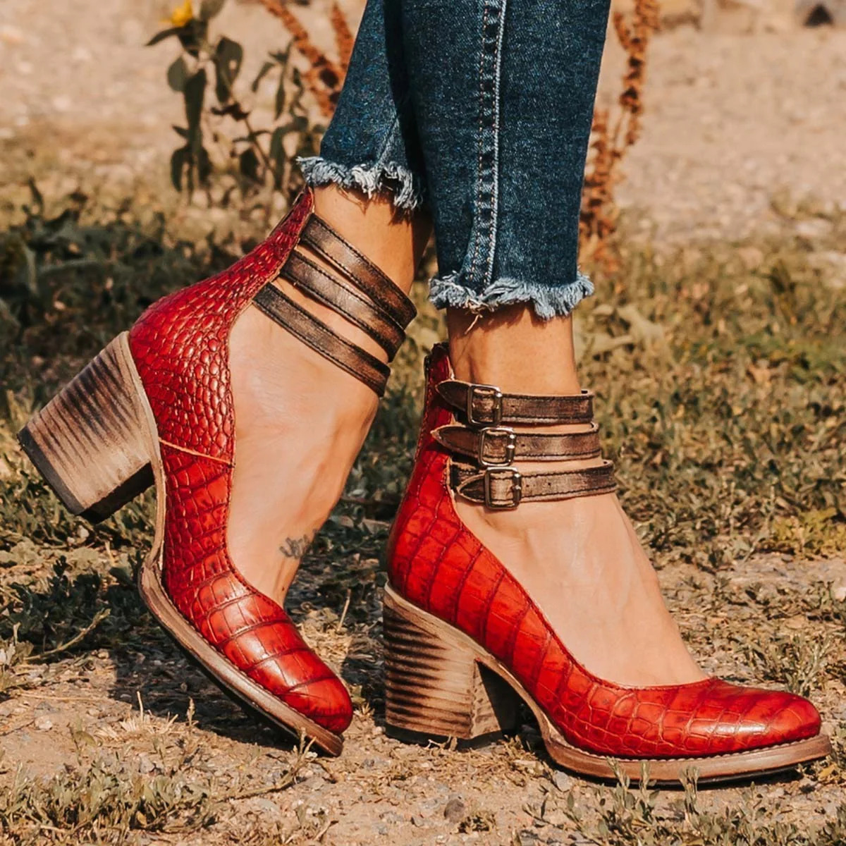 Elegante hoge dameslaarzen met ritssluiting en comfortabele blokhak – ClarévaBoots