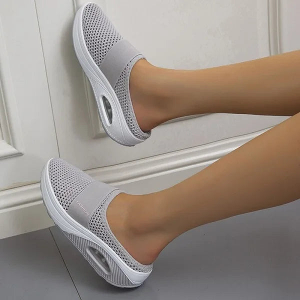 Vrouwen - Slip-On Wandelschoenen - Ademend Mesh - Orthopedische Sneakers - Comfortabel Stappers