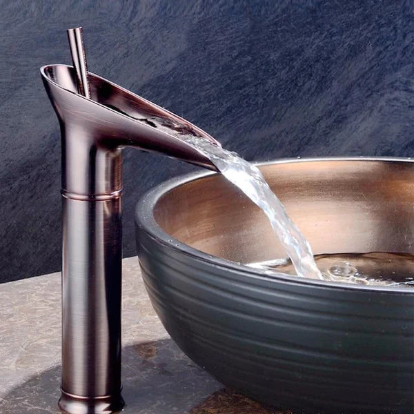 VINTAFLOW - Antieke waterval wastafelkraan voor de badkamer