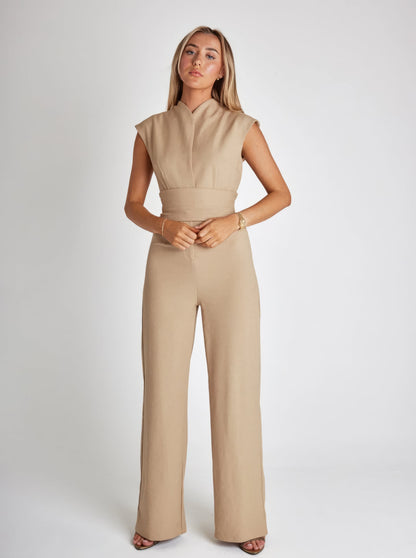 Elegante damesjumpsuit met flatterend ontwerp en chique details – AVENA CLASSIQUE