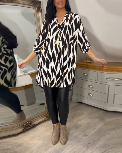 Luxe Tuniek Met Dynamisch Grafisch Patroon Voor Elegante Vrouwelijke Stijl – ALANA DYNAMIQUE