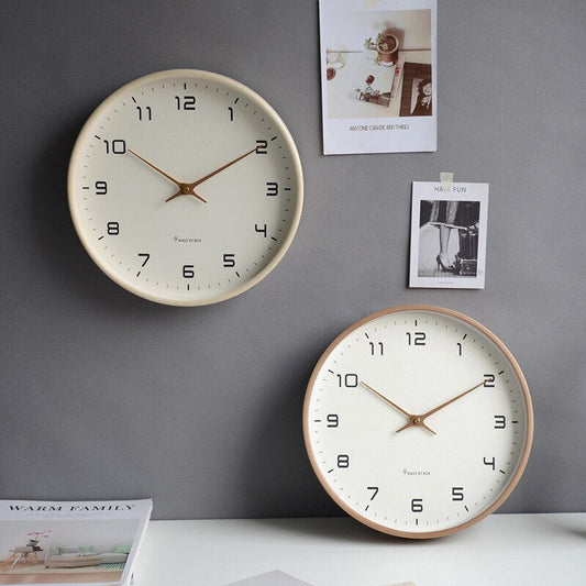 LUXON – Moderne houten wandklok met strak minimalistisch design