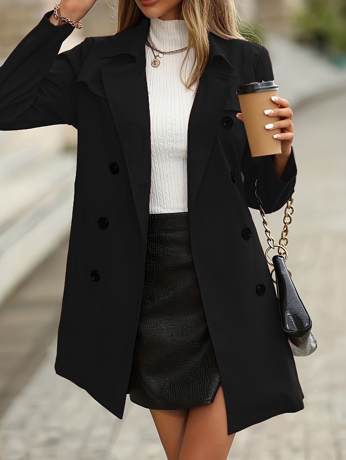 AURELIA - Omkeerbare trenchcoat met uitgesneden revers en knoopdetails voor dames