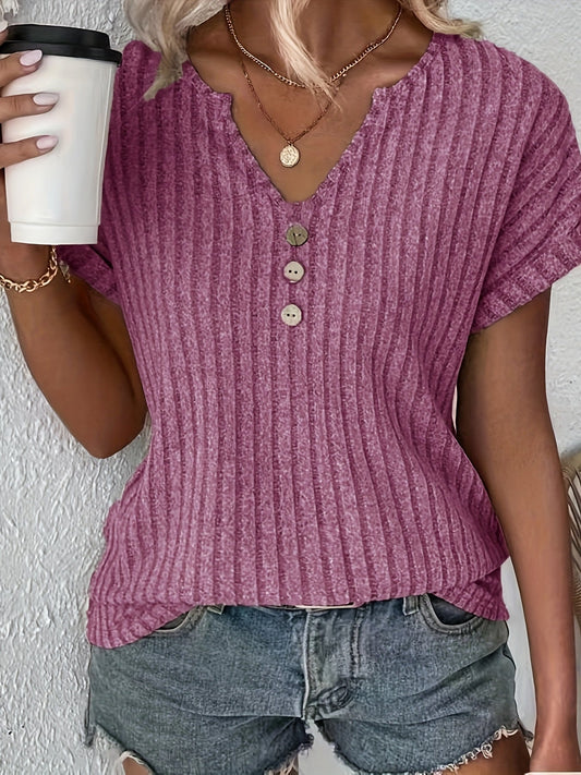 Dames - T-shirt met V-hals en Knoopdetails - Gestreept Patroon - Stijlvolle Casual Look - Anoukis Fashion
