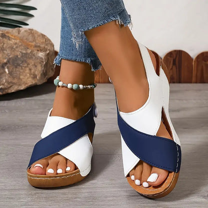 Vrouwen - Leren Damessandalen - Sleehak - Comfortabele Zomerschoenen - Eyla