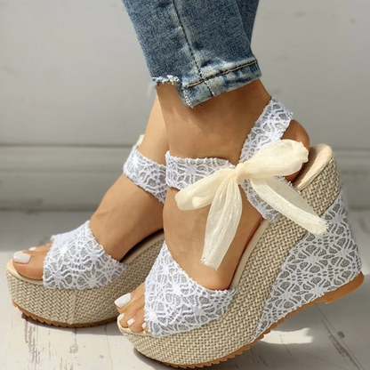 Zomerse Sandalen - Vrouwen - Hoge Sleehak - Comfortabel en Chic - ELEGANTE STIJL