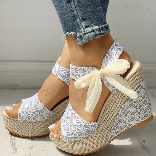 Zomerse Sandalen - Vrouwen - Hoge Sleehak - Comfortabel en Chic - ELEGANTE STIJL