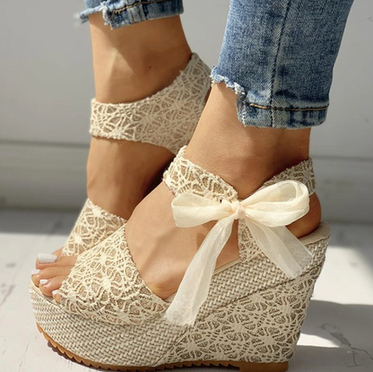 Zomerse Sandalen - Vrouwen - Hoge Sleehak - Comfortabel en Chic - ELEGANTE STIJL