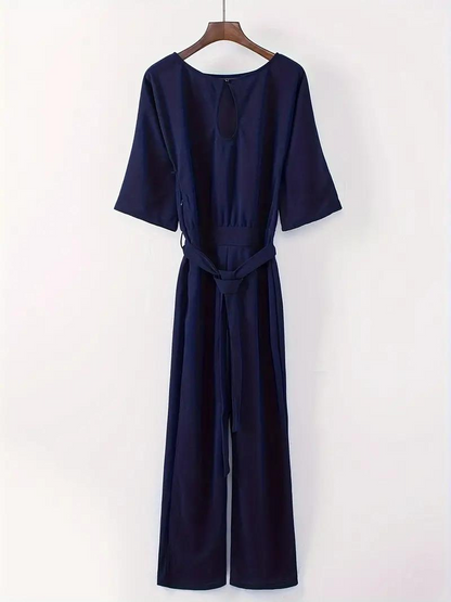 Elegante damesjumpsuit met flatterende taille en chique snit – CELISTA ELEGANCE