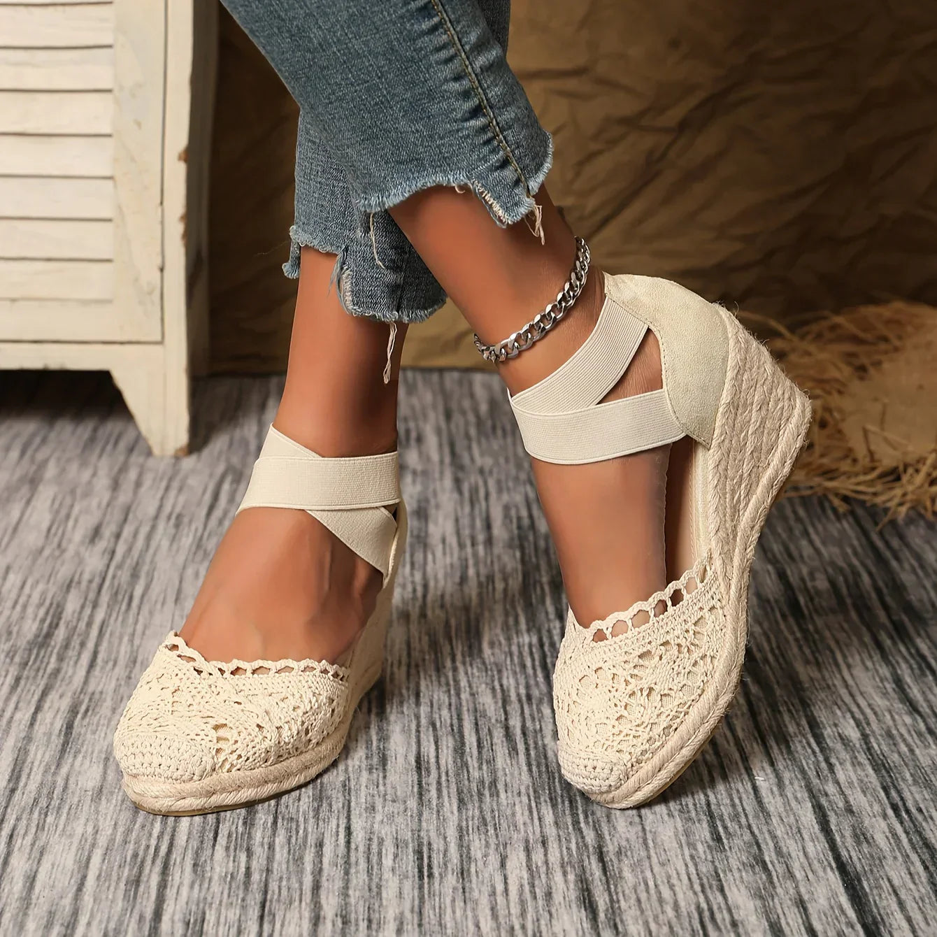 Lotte | Dames Sleehak met Gehaakt Detail en Elastische Enkelband 0