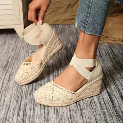 Lotte | Dames Sleehak met Gehaakt Detail en Elastische Enkelband 1