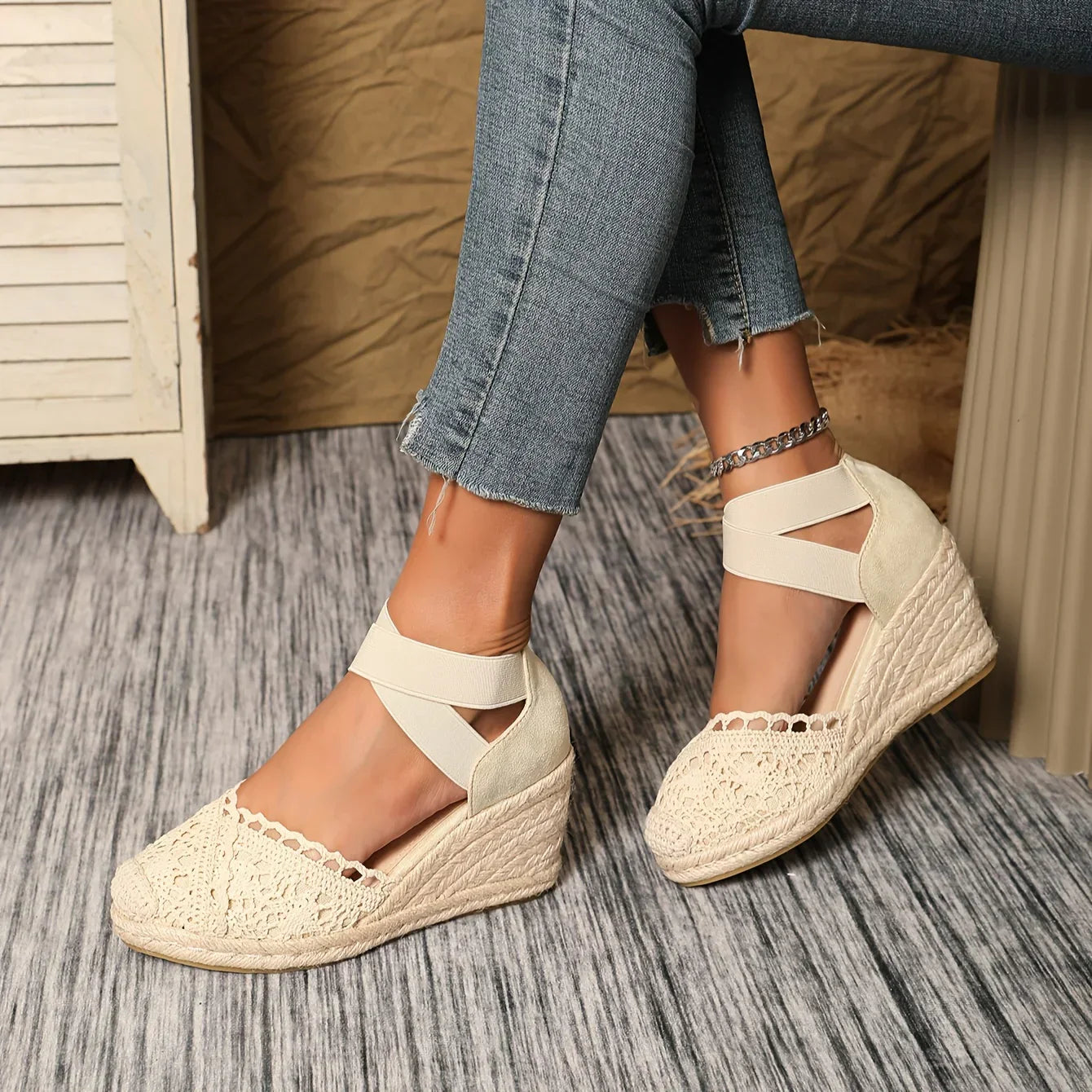 Lotte | Dames Sleehak met Gehaakt Detail en Elastische Enkelband 2