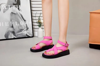 Comfortabele platform sandalen met bandjes en verstelbare enkelriem – LUNIA RISE
