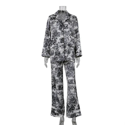 Luxe satijnen dames pyjamaset met print en zachte glans – LUMARA SILK SET