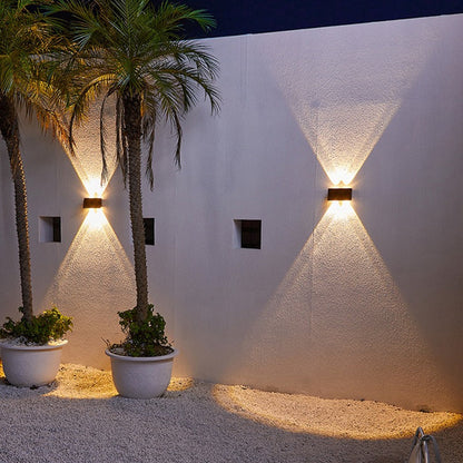 SUNLITE - Waterdichte LED buitenwandlamp op zonne-energie