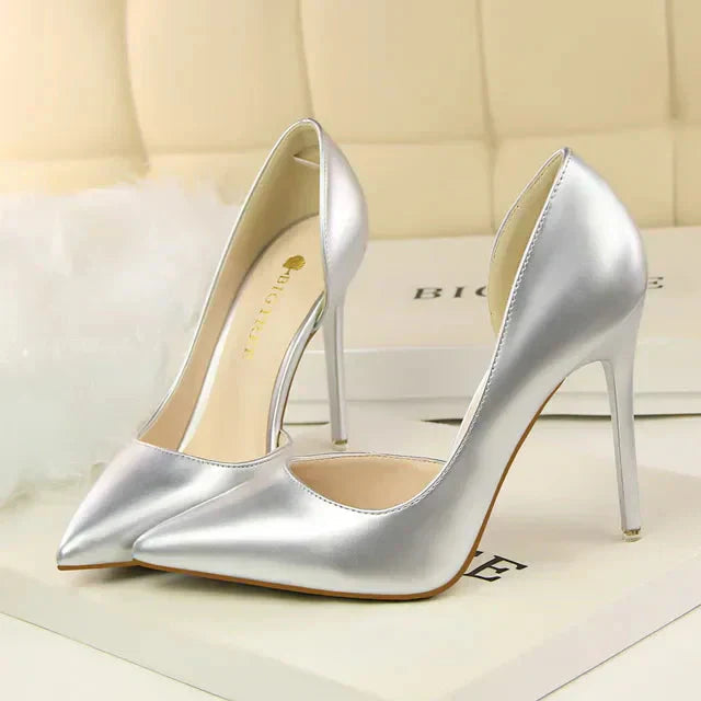 Sophie | Zwarte Stiletto Pumps Dames met Hoge Hak en Open Zijkanten 10