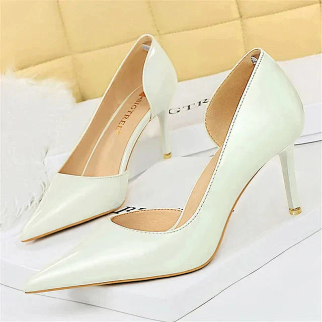 Sophie | Zwarte Stiletto Pumps Dames met Hoge Hak en Open Zijkanten 15
