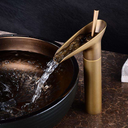 VINTAFLOW - Antieke waterval wastafelkraan voor de badkamer