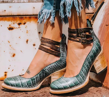 Elegante hoge dameslaarzen met ritssluiting en comfortabele blokhak – ClarévaBoots